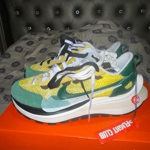 Nike vapor waffle sacai